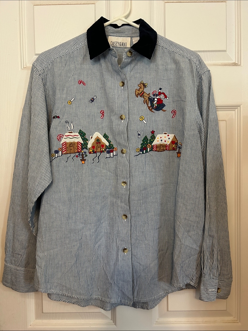 Casey & Max Blue Vintage Stripe Embroidered Christmas Holiday Button-Down Shirt